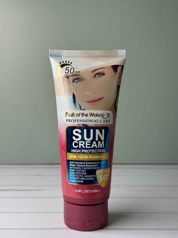 کرم ضد آفتاب بی رنگ وکالی SPF50 انواع پوست حجم 130 میلی‌لیتر - Image 2